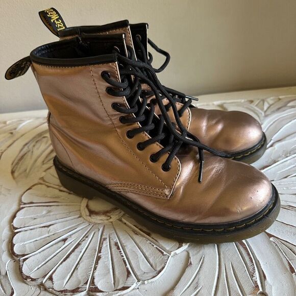 Dr Martens air wear rose gold combat boot size 5 - Picture 2 of 9